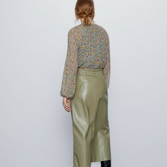 New Zara Floral Print Pleated Multicolor Blouse Size Small - Picture 4 of 11